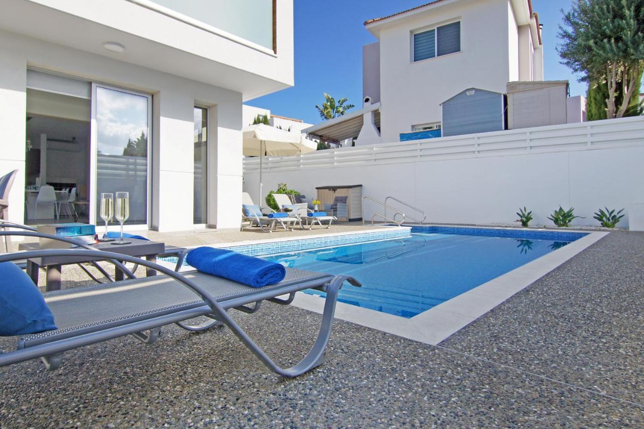 Villa Thea Athena Protaras Buitenkant foto