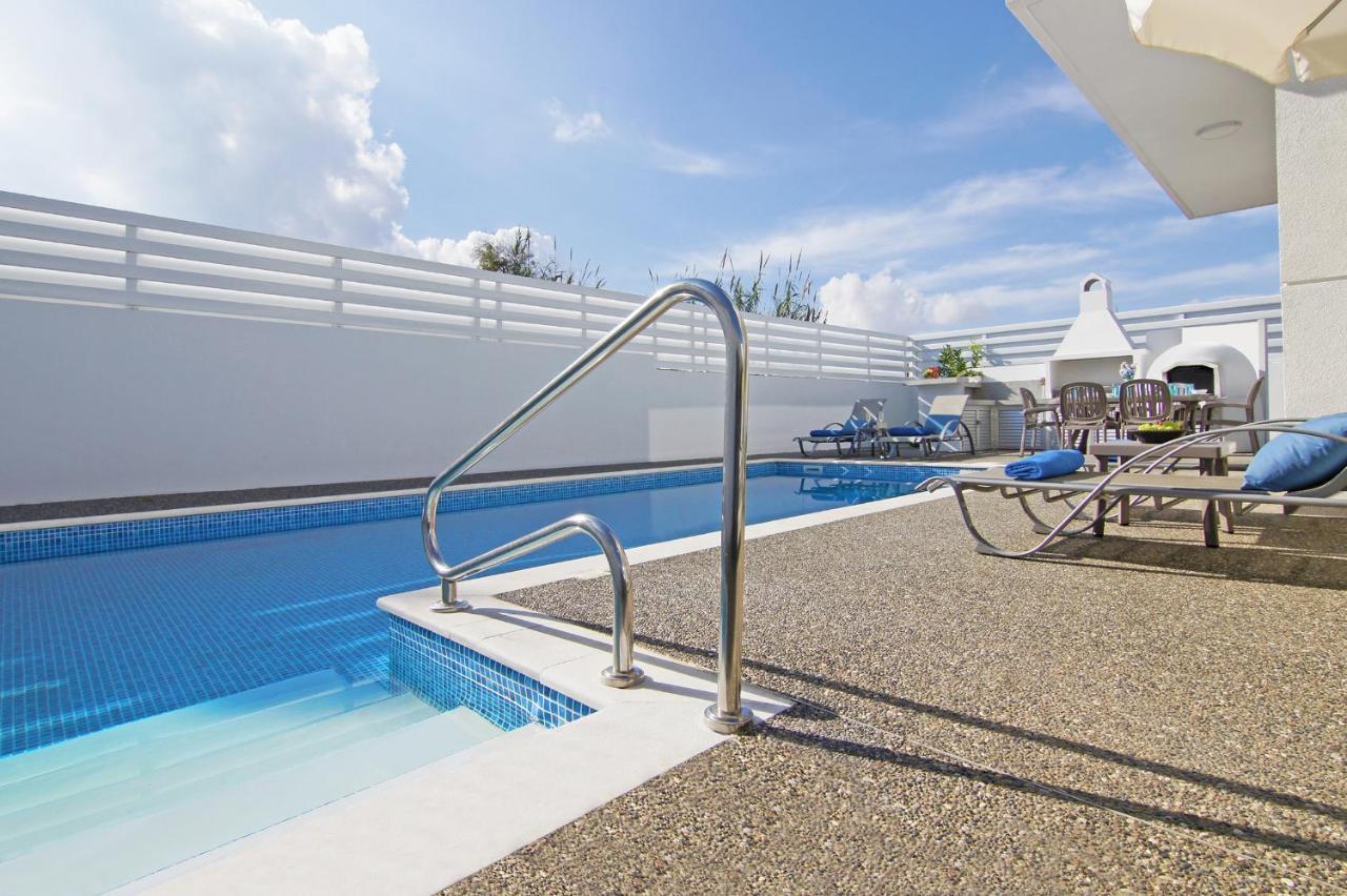 Villa Thea Athena Protaras Buitenkant foto