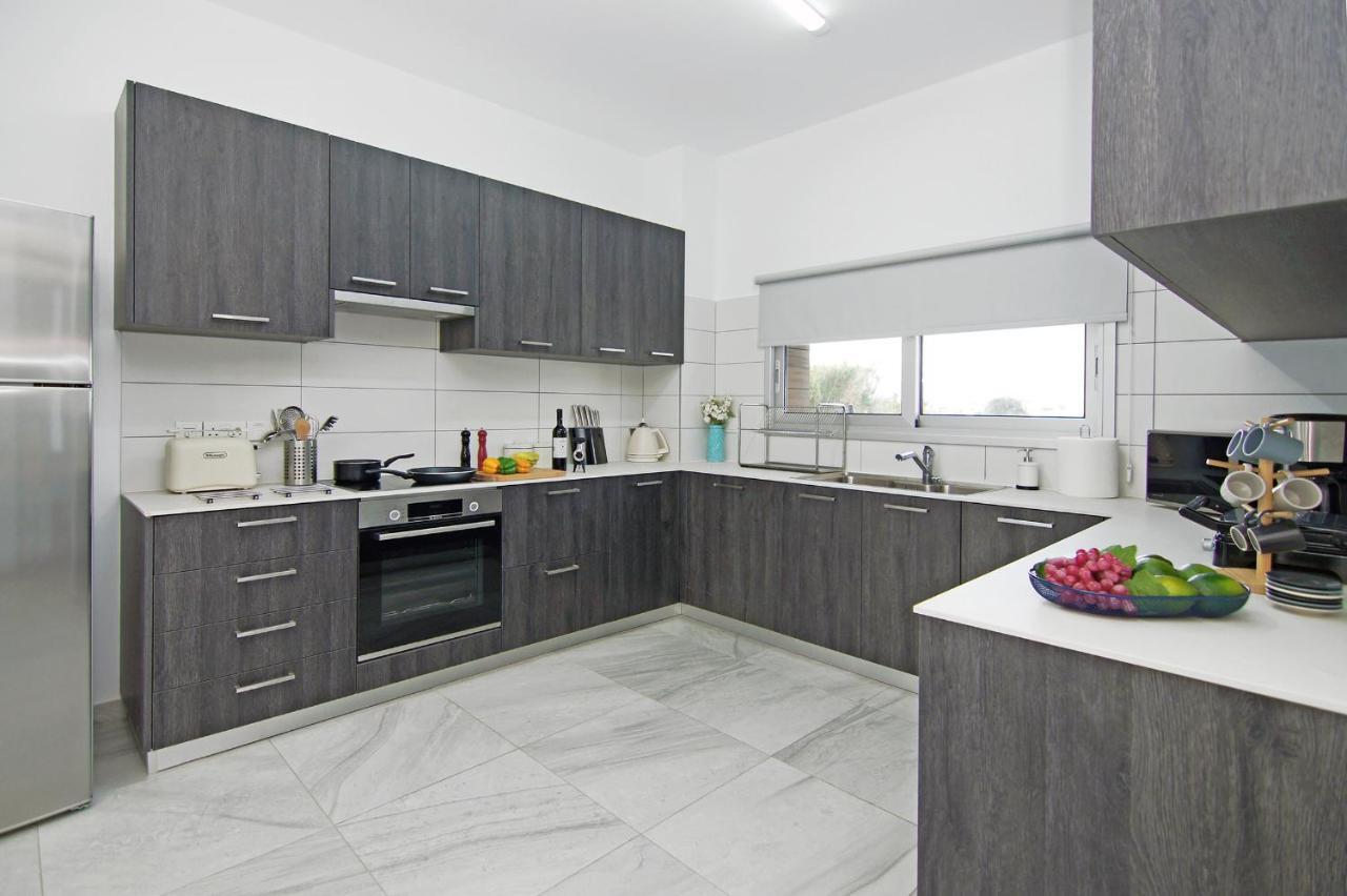 Villa Thea Athena Protaras Buitenkant foto